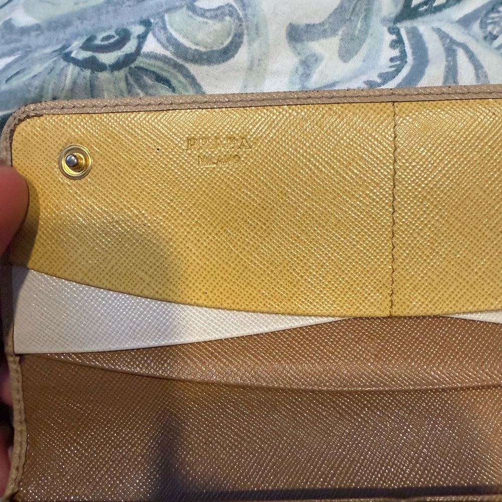 Prada Safiano multicolor cream wallet